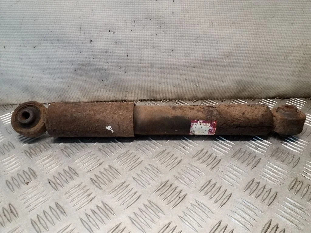 Aizmugurējais amortizators 4853148161