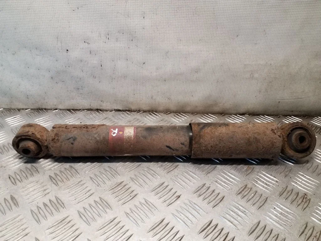 Aizmugurējais amortizators 4853148161
