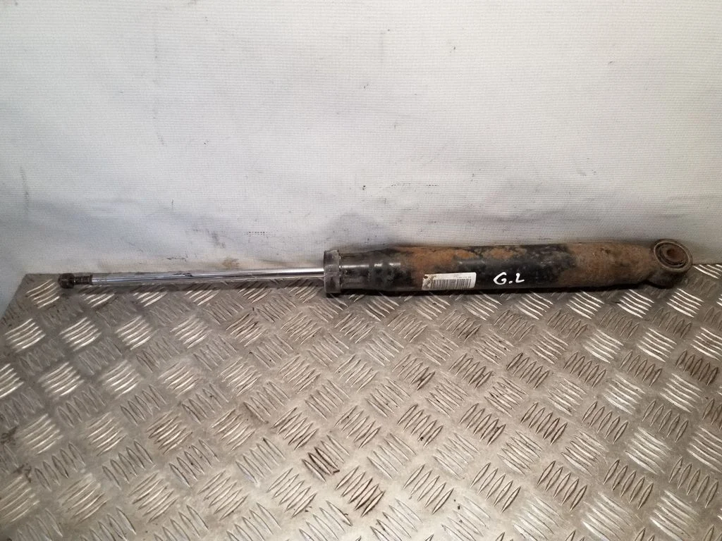 Tagumine amortisaator 8R0513035E