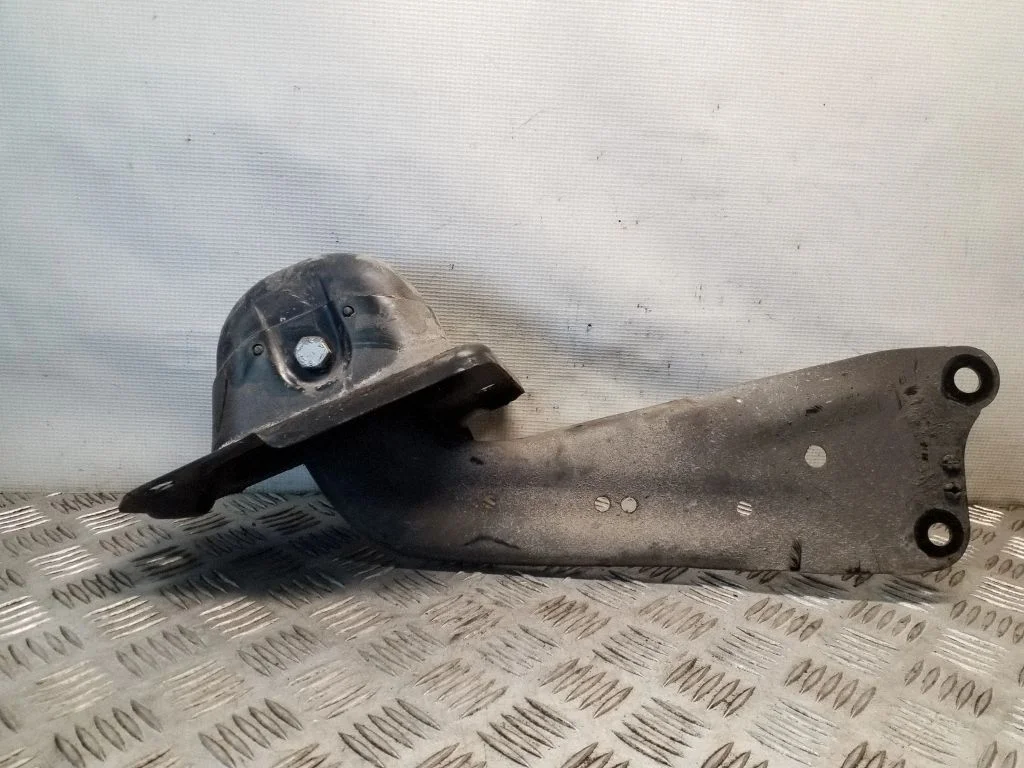 Rear control arm – Skoda Superb B8 (3V) (2015-2024)