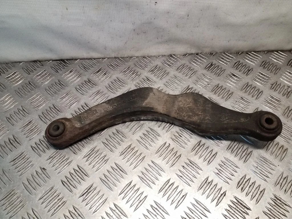 Rear control arm – Volvo XC60 (2009-2013)