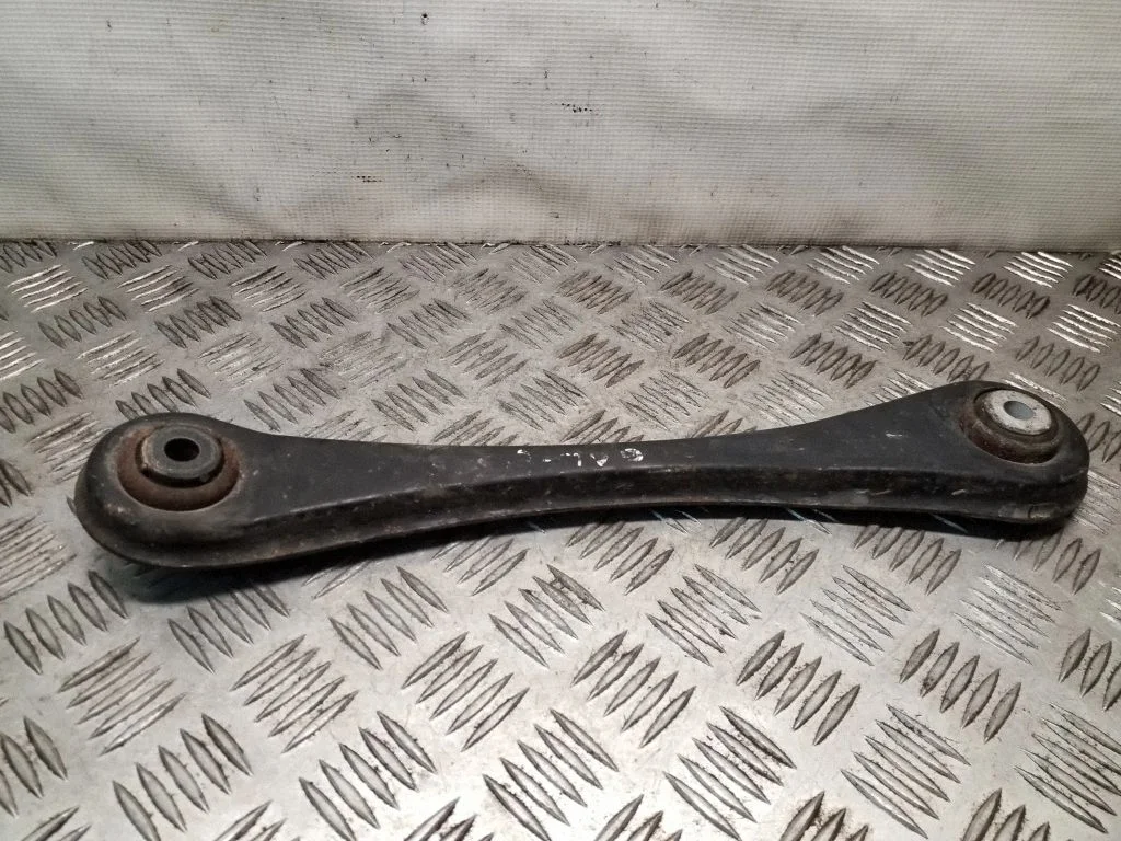 Wahacz tylny – Audi A4 S4 B6 8E 8H (2001-2005)