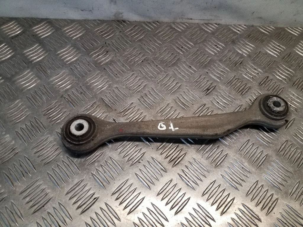 Tagumine õõtshoob 8K0501529N