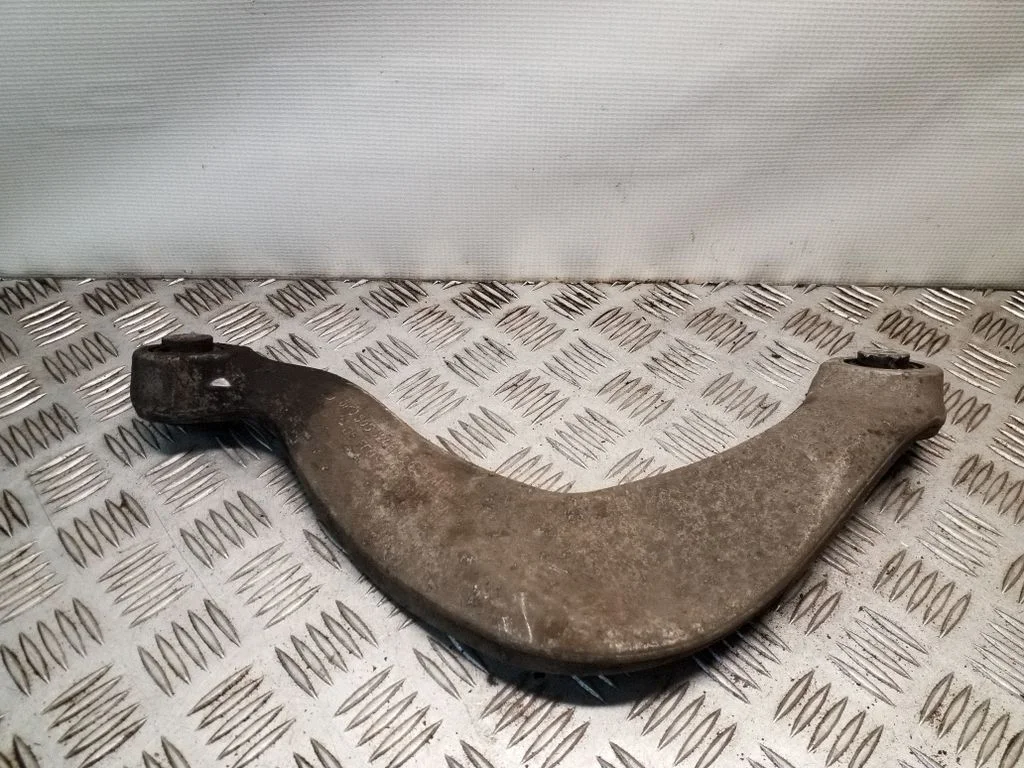 Tagumine õõtshoob 8K0505324H
