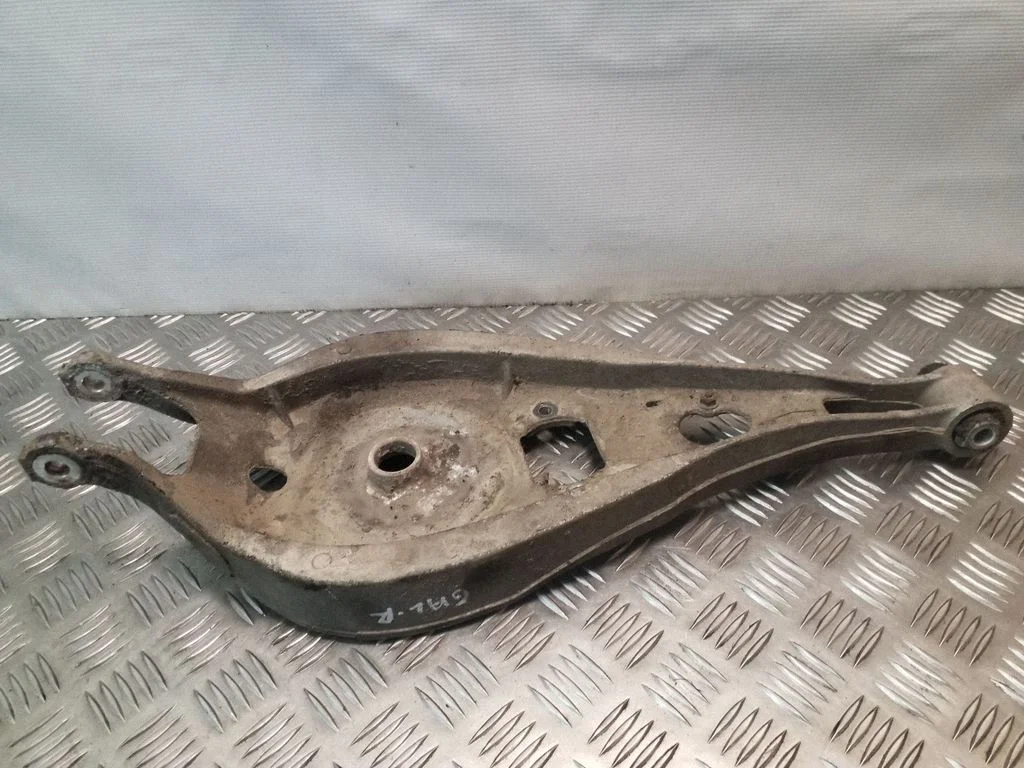 Rear upper control arm/wishbone – BMW 3 Series E46 (1998-2005)