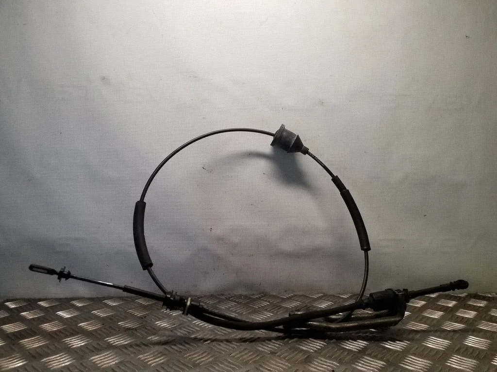 Käiguvahetuse tross 04779362AA