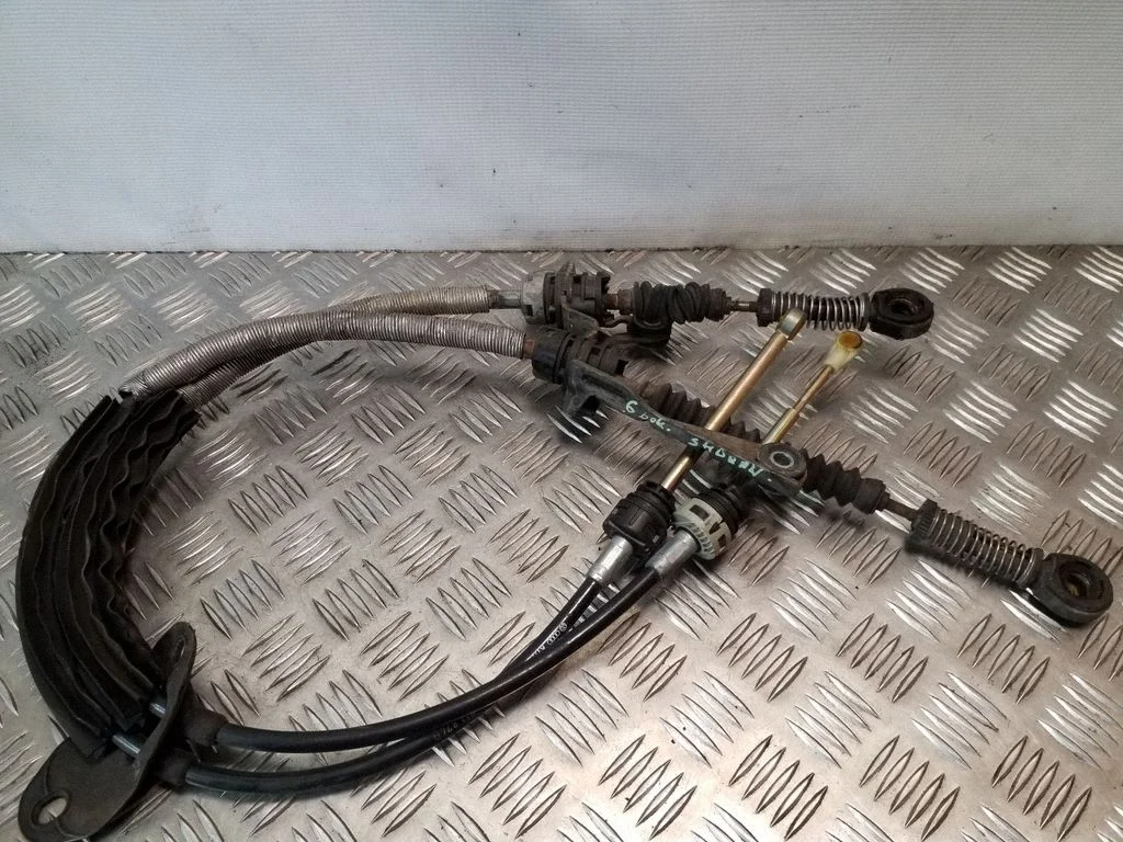 Gear shift cable linkage – Seat Alhambra (Mk1) (1996-2010)