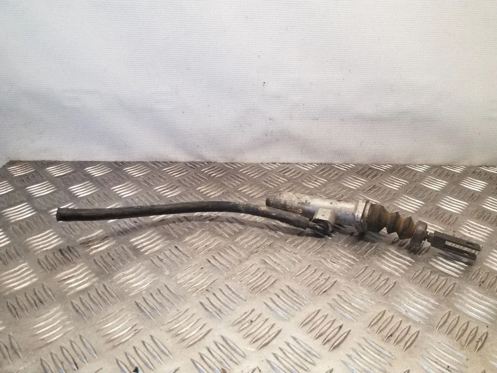 Clutch master cylinder