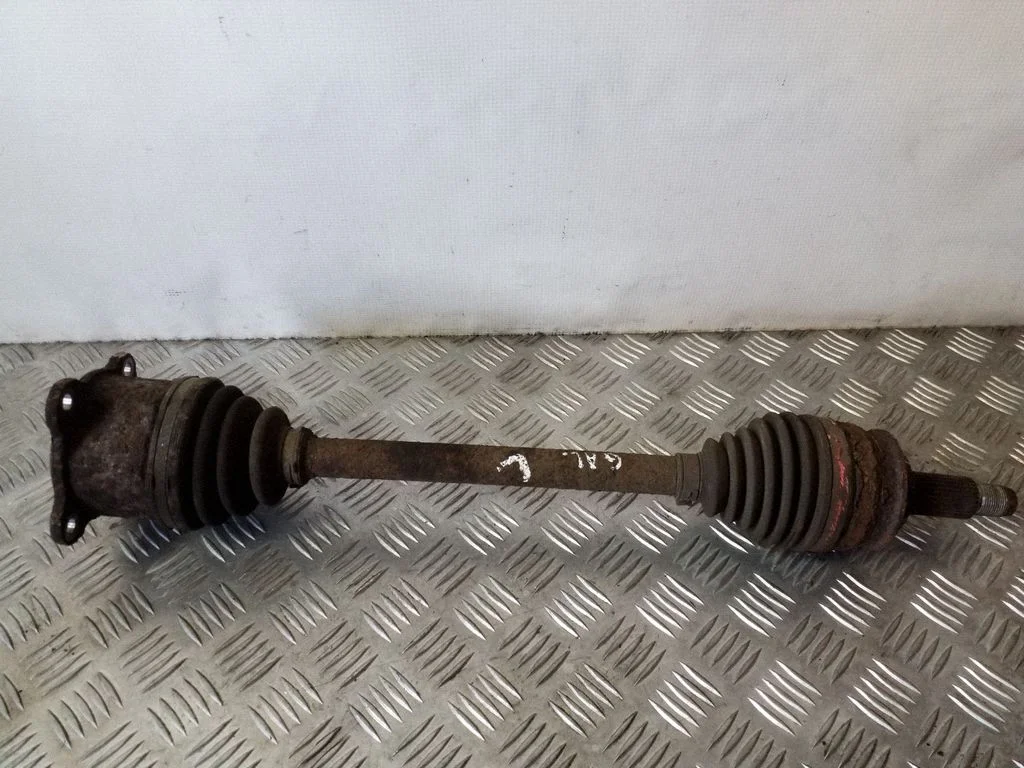 Rear driveshaft – left