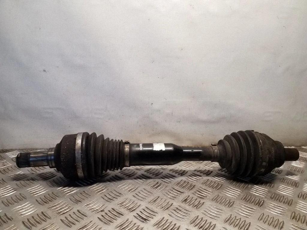 Front driveshaft – left