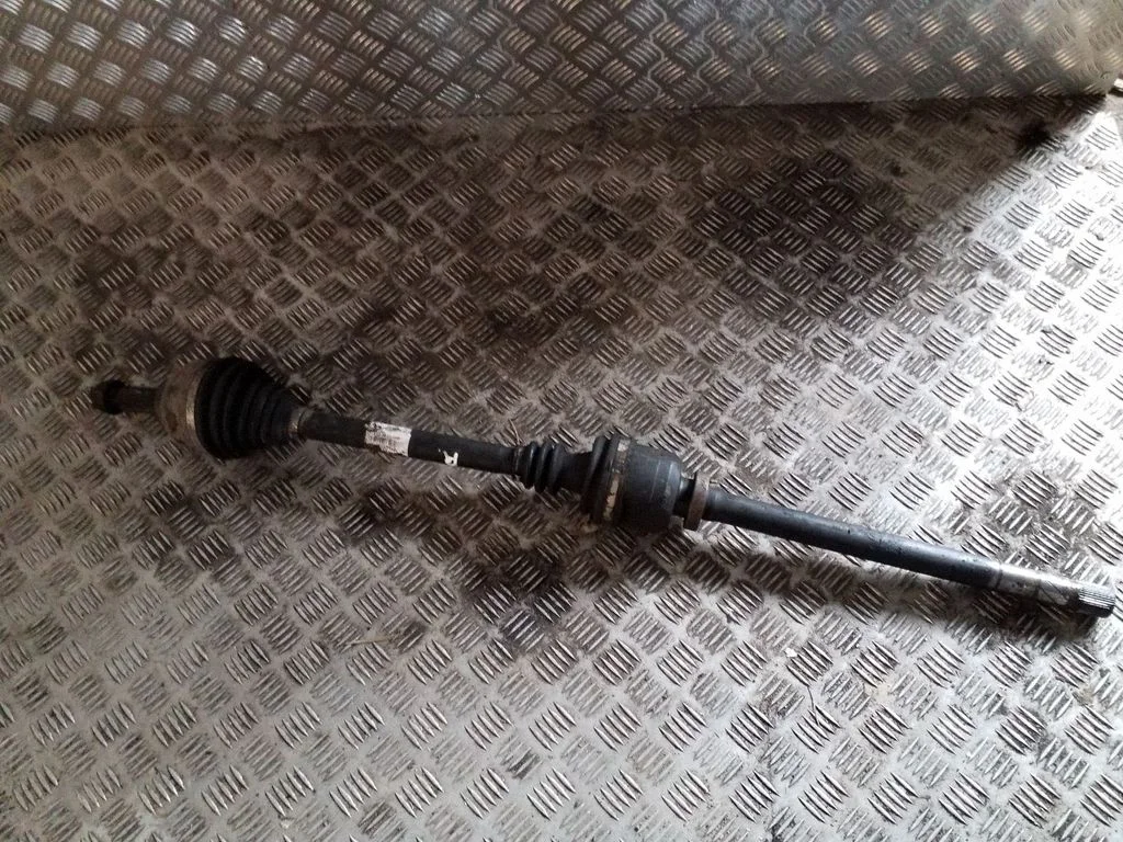 Front driveshaft 8200169163