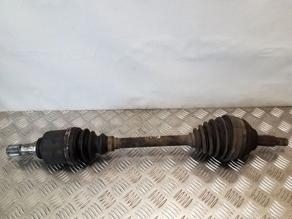 Front driveshaft – left