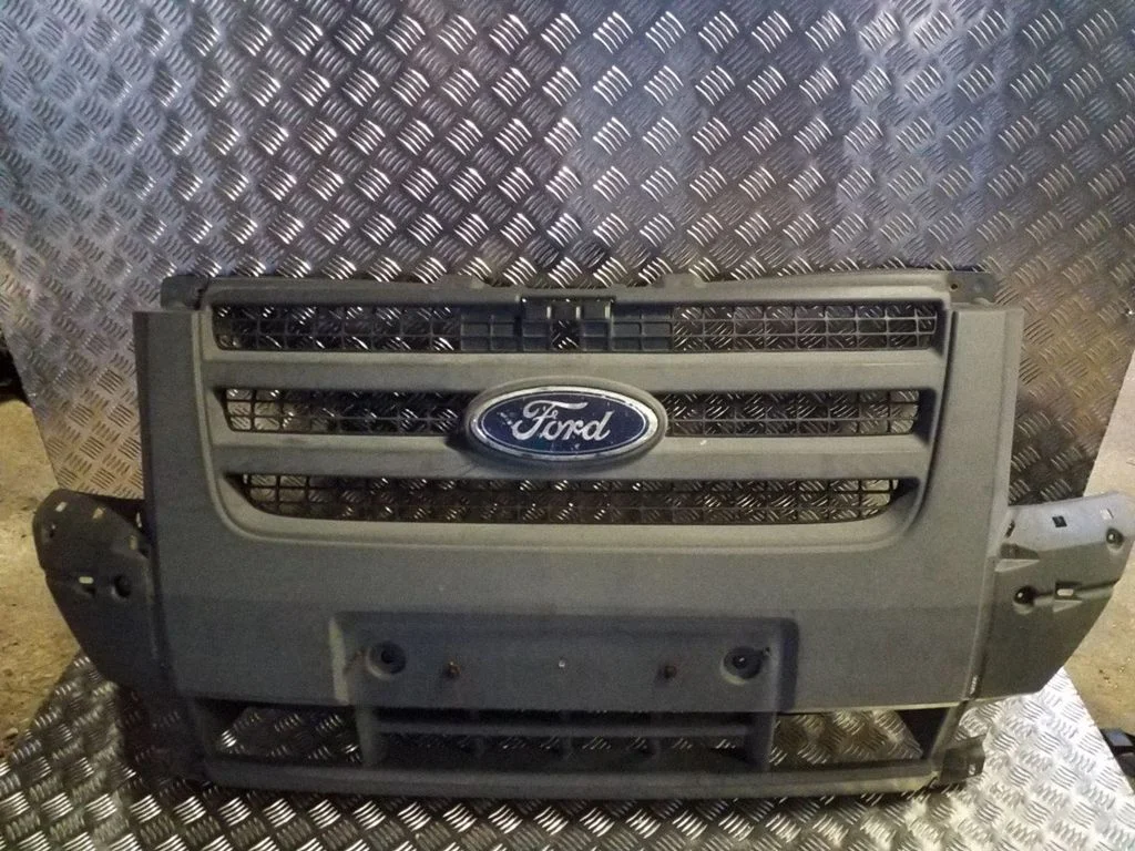 Front bumper 6C1117D957A