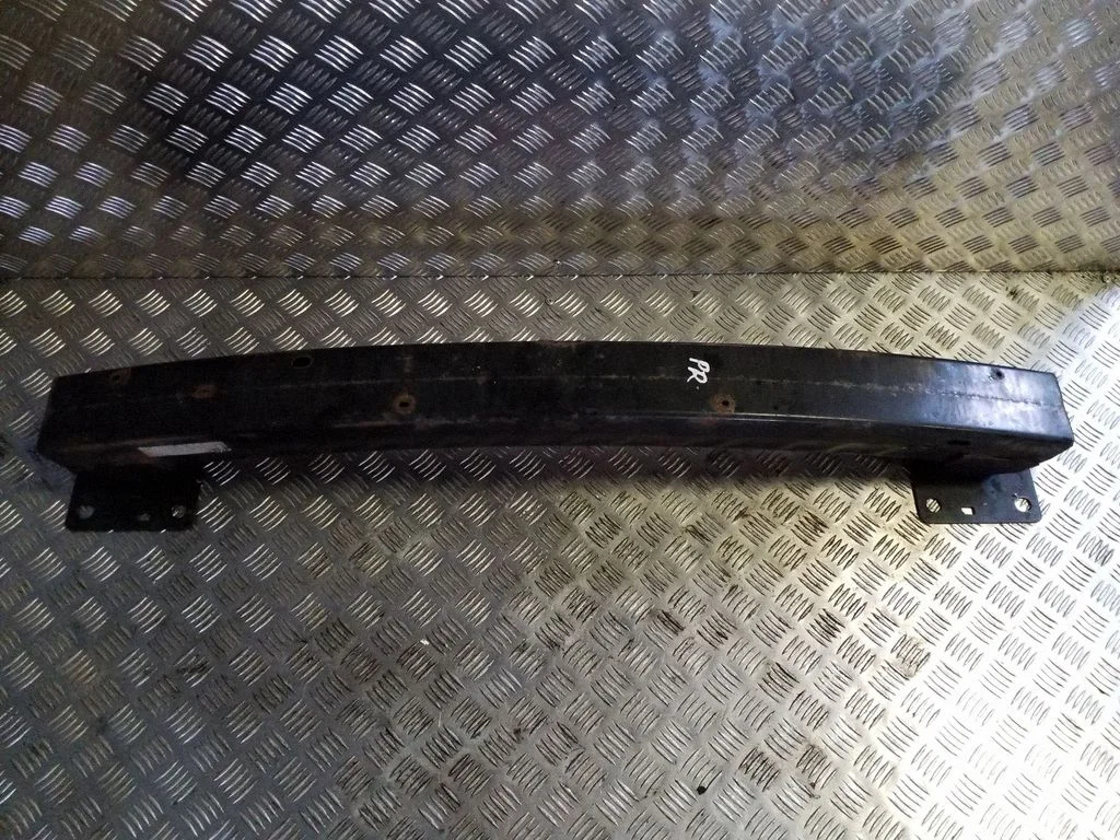 Front bumper cross member – Chrysler Grand Voyager V (2007-2015)