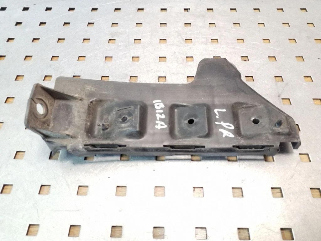 Esistange kinnitusklamber – Seat Ibiza III (6L) (2002-2008)
