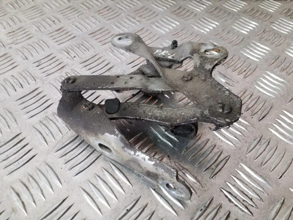 Engine bonnet/hood hinges – left