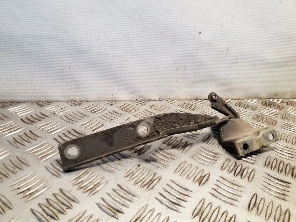 Engine bonnet/hood hinges – right