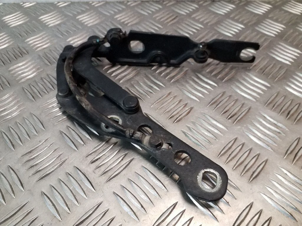 Mootorikapoti hinged – BMW 3-seeria E46 (1998-2005)