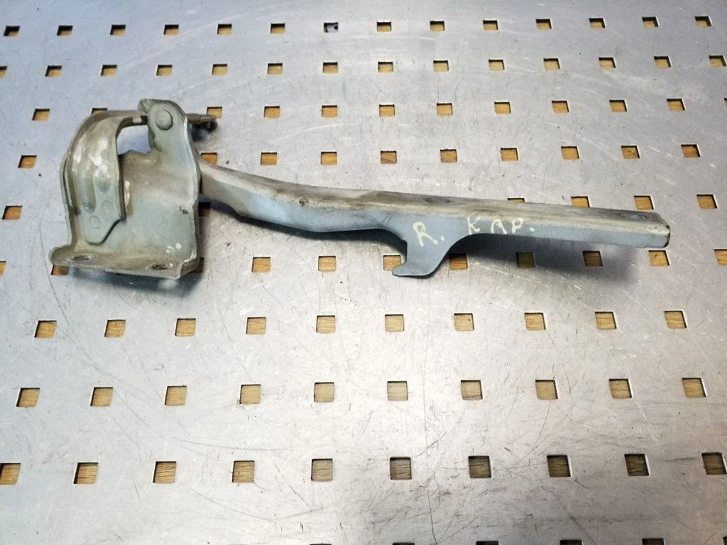 Engine bonnet/hood hinges – right