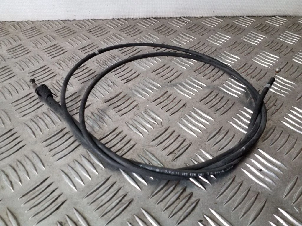 Motora pārsega slēdzenes atvēršanas trose – Volkswagen Sharan (1996-2000)