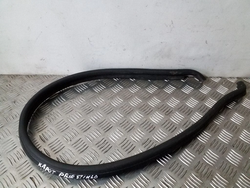 Wiper trim