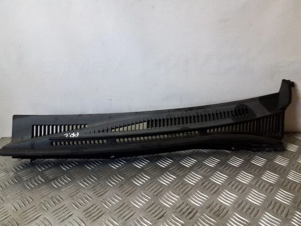 Wiper trim 7731065J10