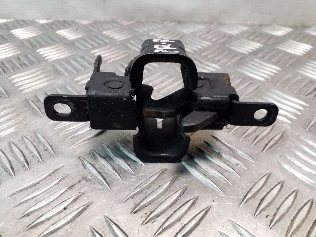 Engine bonnet/hood lock/catch – Mercedes-Benz S-Class W221 (2005-2013)