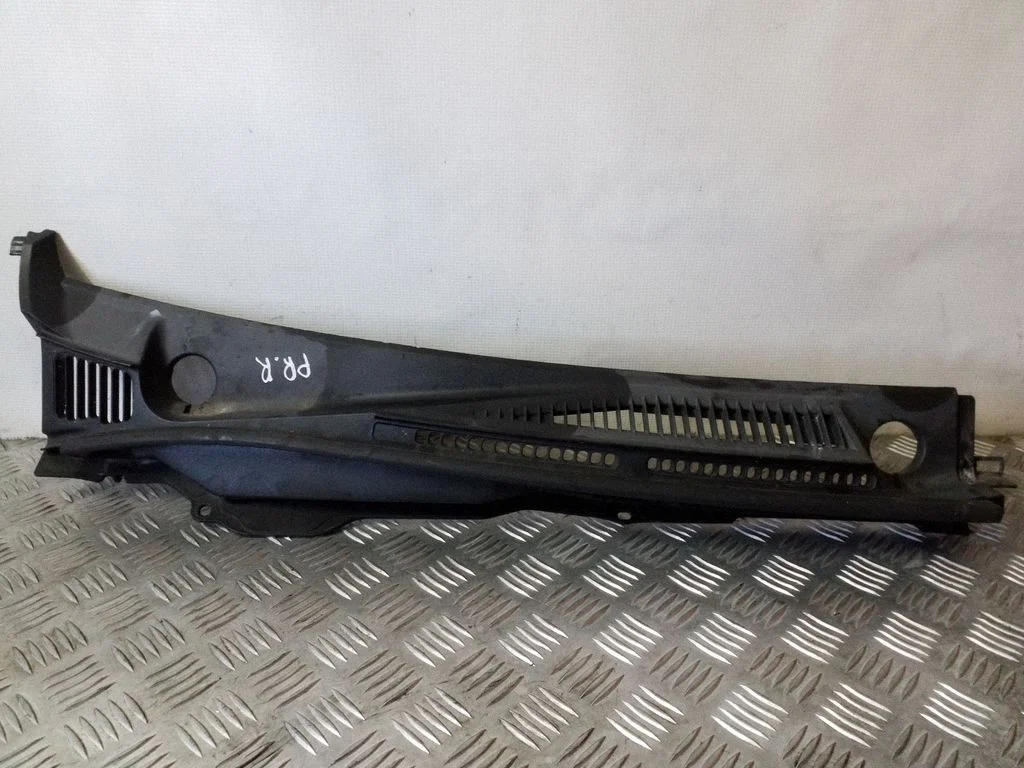 Wiper trim 7732065J10