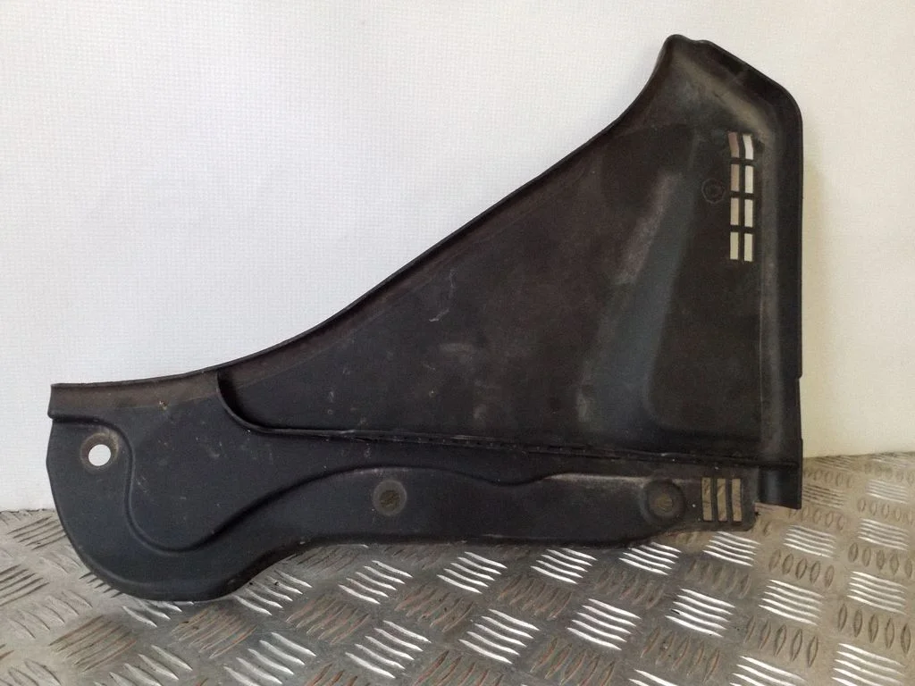 Slotiņu apdare – BMW 5. sērija F10 F11 (2009-2016)