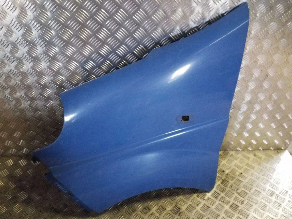 Fender – left