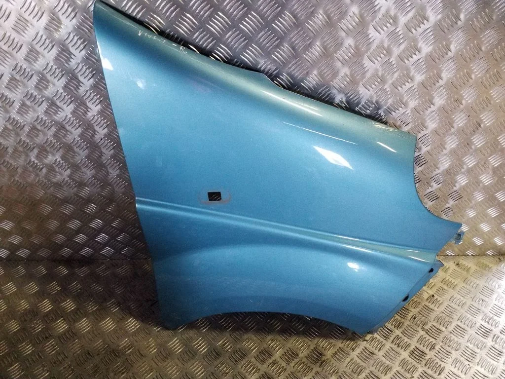 Fender – right