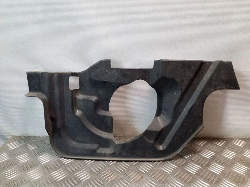 Engine splash shield/under tray 2913026001