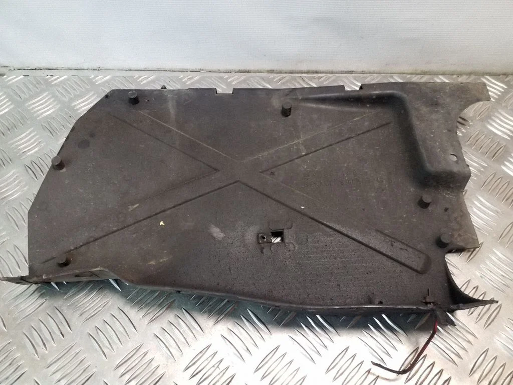 Engine splash shield/under tray – Opel Vivaro (2001-2014)