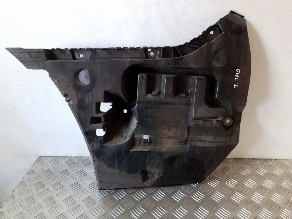 Mocowanie zderzaka tylnego – BMW Seria 5 F10 F11 (2009-2016)