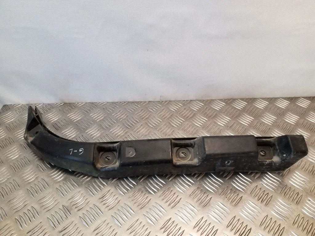 Rear bumper mounting bracket – Seat Leon (1P) (2005-2012)