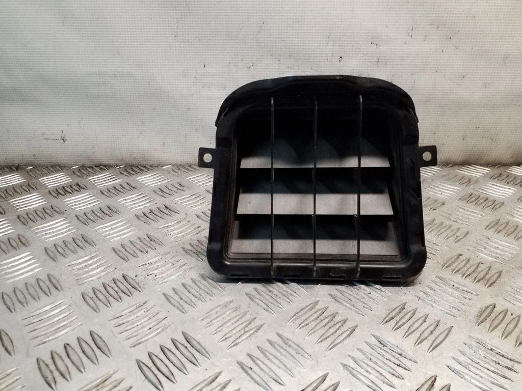 Quarter panel pressure vent – Audi Q5 SQ5 8R (2008-2017)