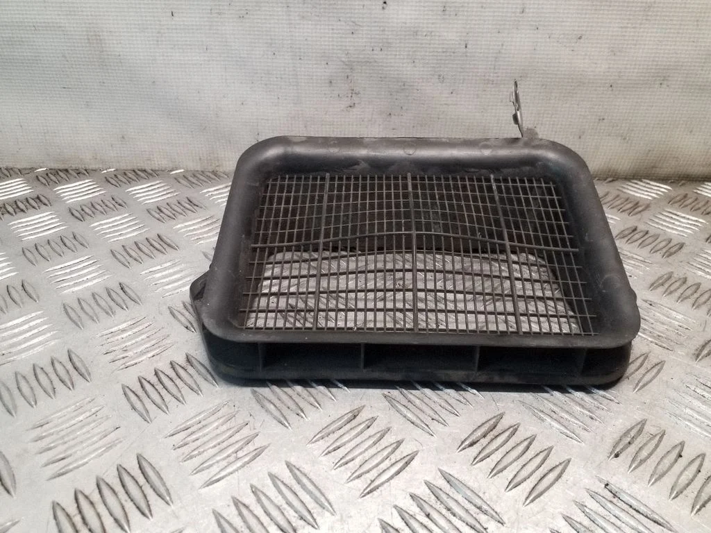 Ventilācijas režģis – Volkswagen Tiguan (2007-2016)