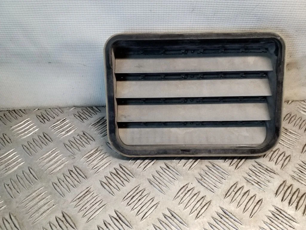 Ventilācijas režģis 7PP819181A