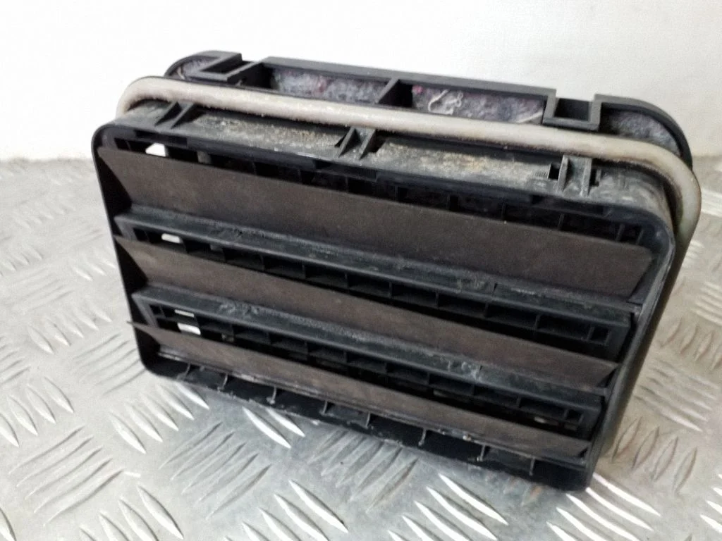 Ventilācijas režģis 9122453