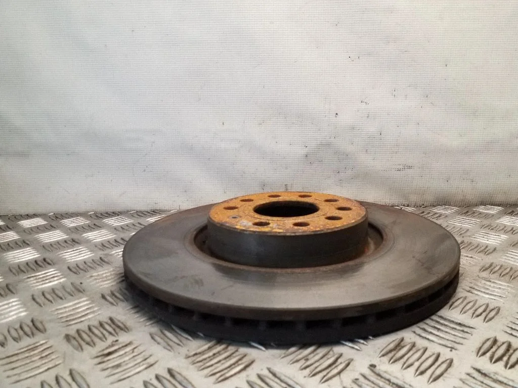 Priekšējais bremžu disks