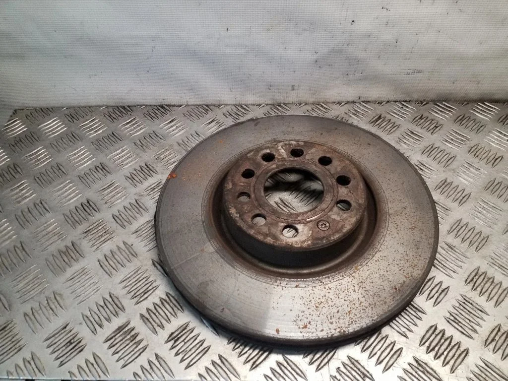 Priekšējais bremžu disks