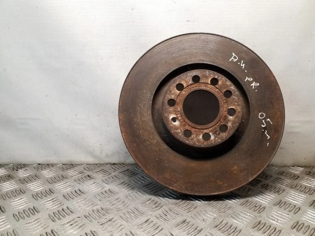Priekšējais bremžu disks – labā