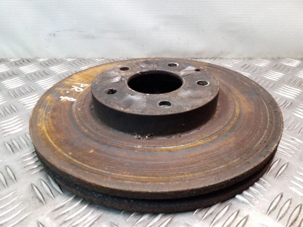 Priekšējais bremžu disks – labā