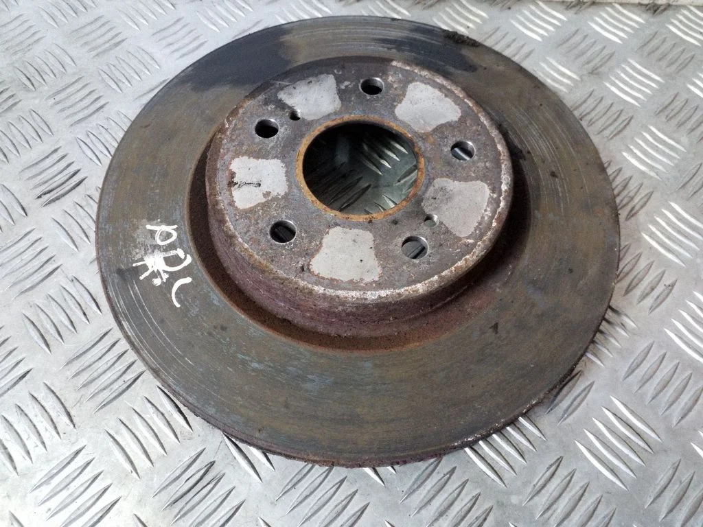 Front brake disc – left