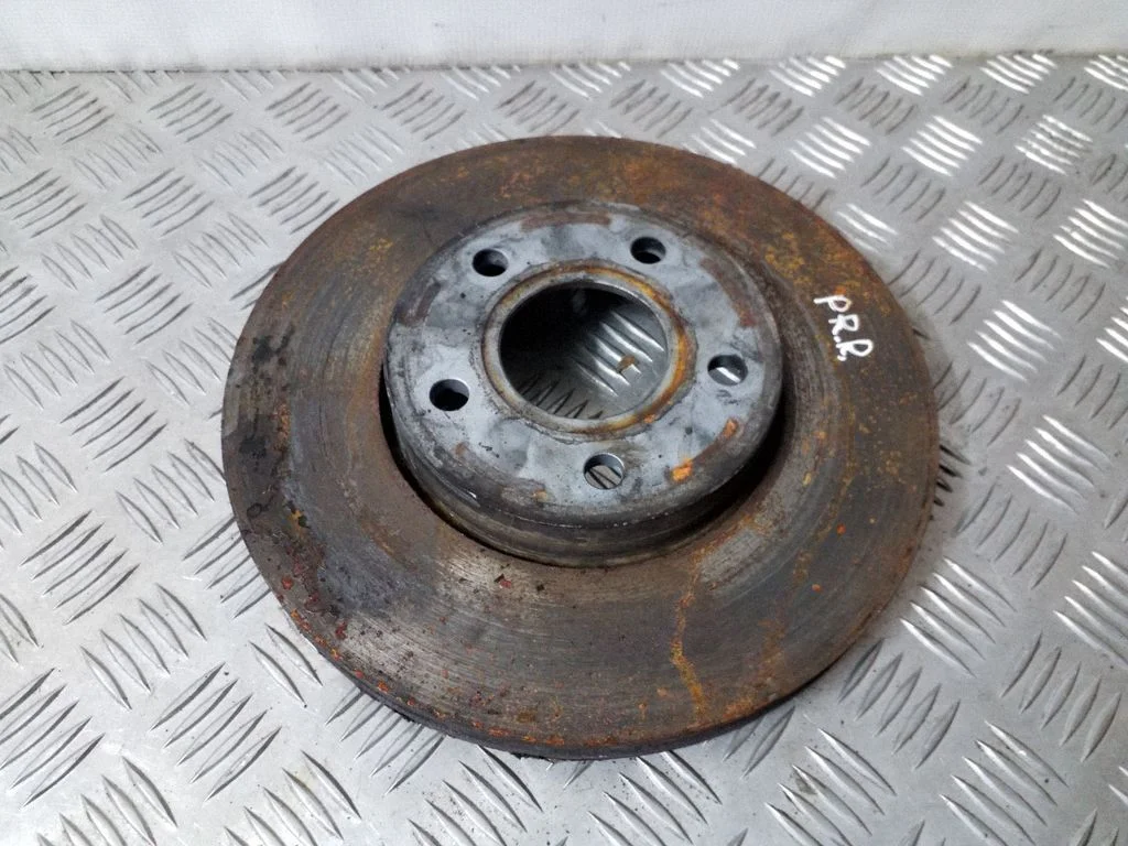 Priekšējais bremžu disks – labā