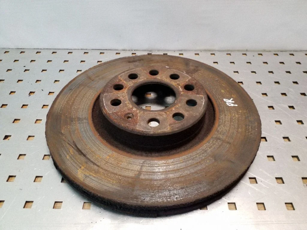 Priekšējais bremžu disks