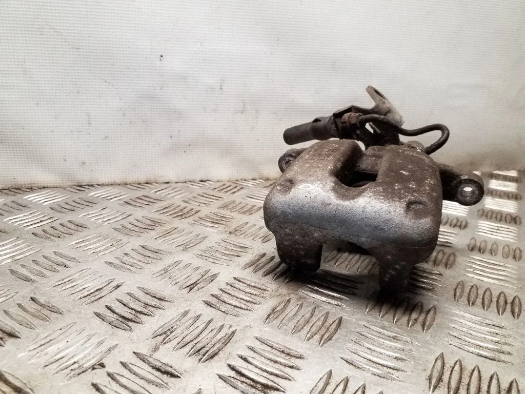 Tagumine pidurisadul – parem