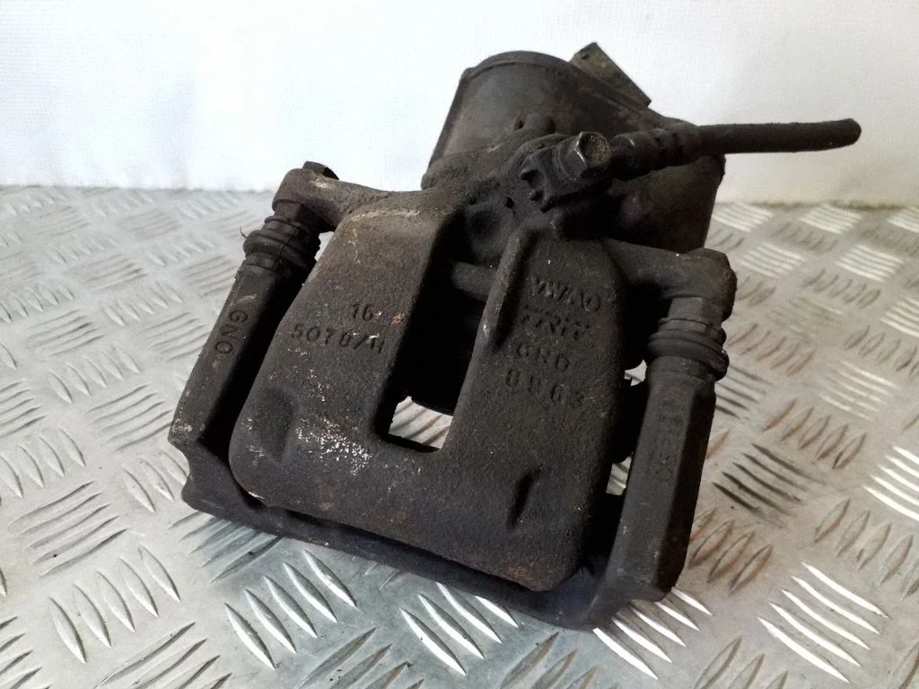 Tagumine pidurisadul – vasak