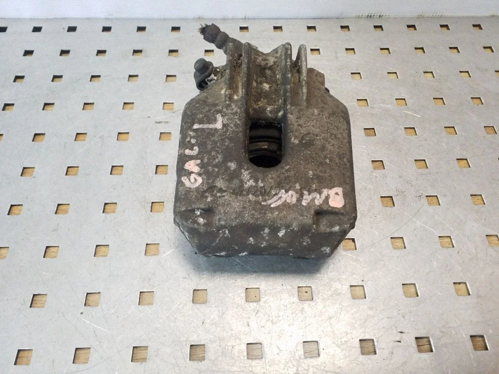 Aizmugurējais bremžu suports 4220298