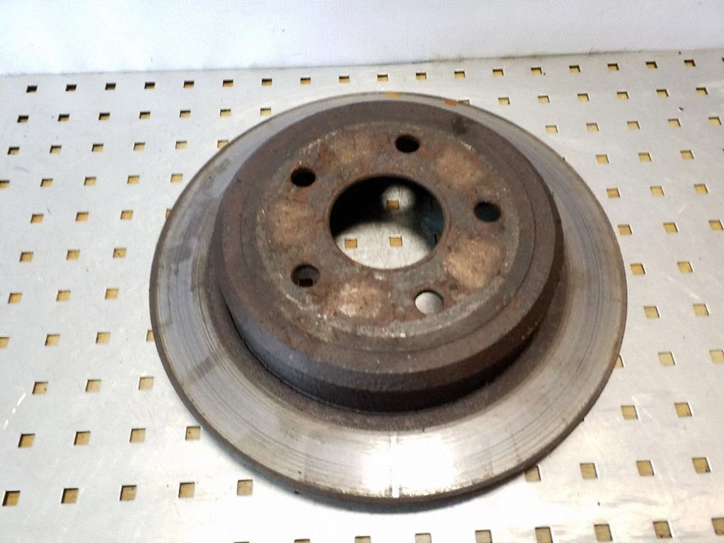 Tagumine piduriketas
